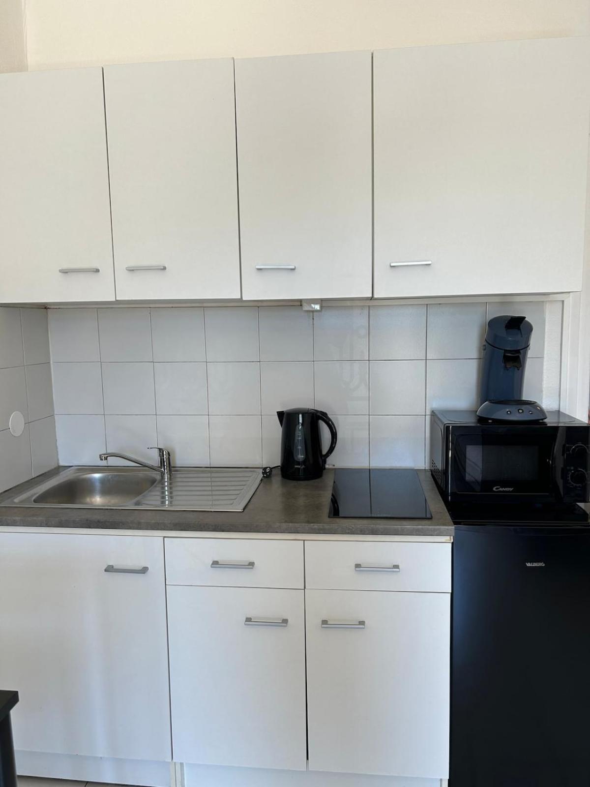 Appartement Foch 7-proche Allee Paul Riquet-wifi-tv Connectee Béziers
